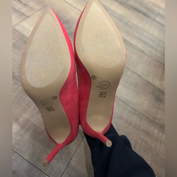 CHINESE LAUNDRY HEELS - Picture 4 of 4